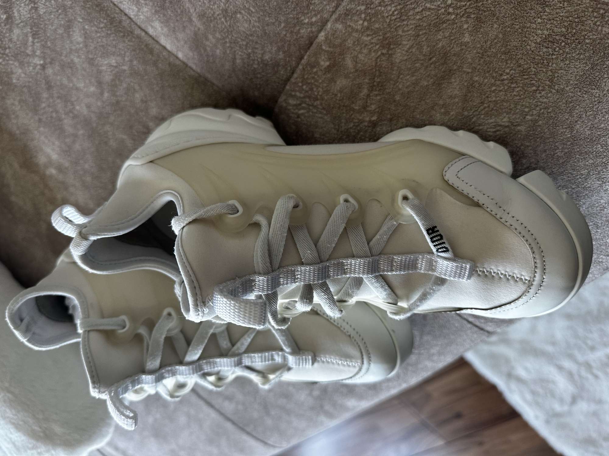 Tenisky Dior D-connect