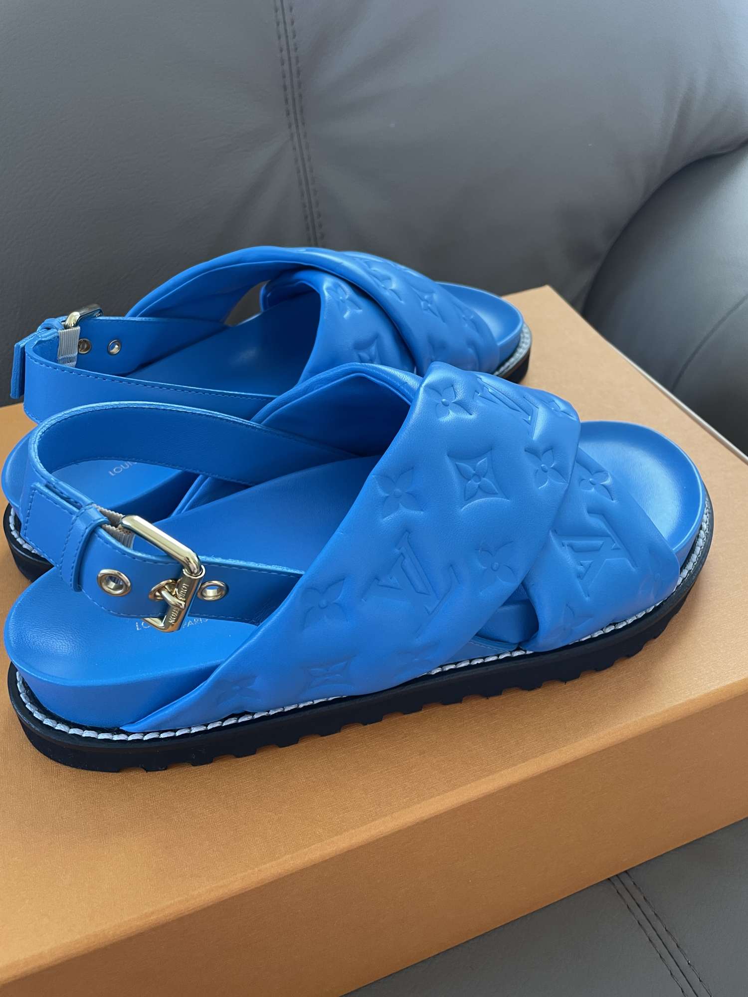 Louis Vuitton vel.41