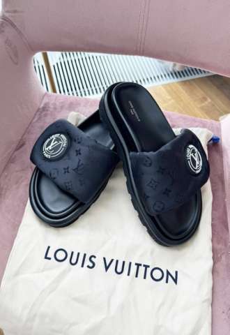https://vipluxury.sk/Louis Vuitton slapky