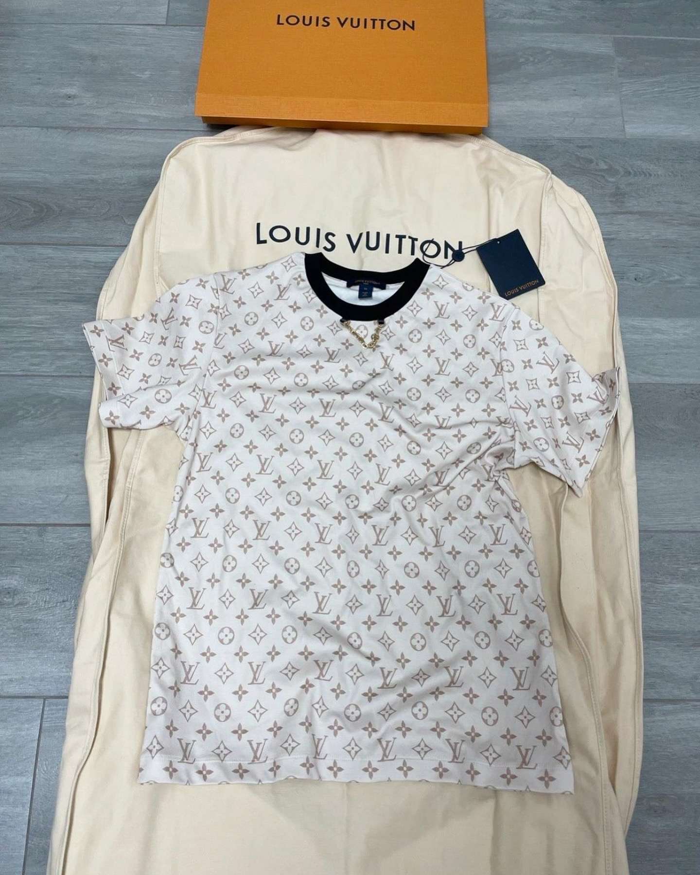 Louis Vuitton tričko