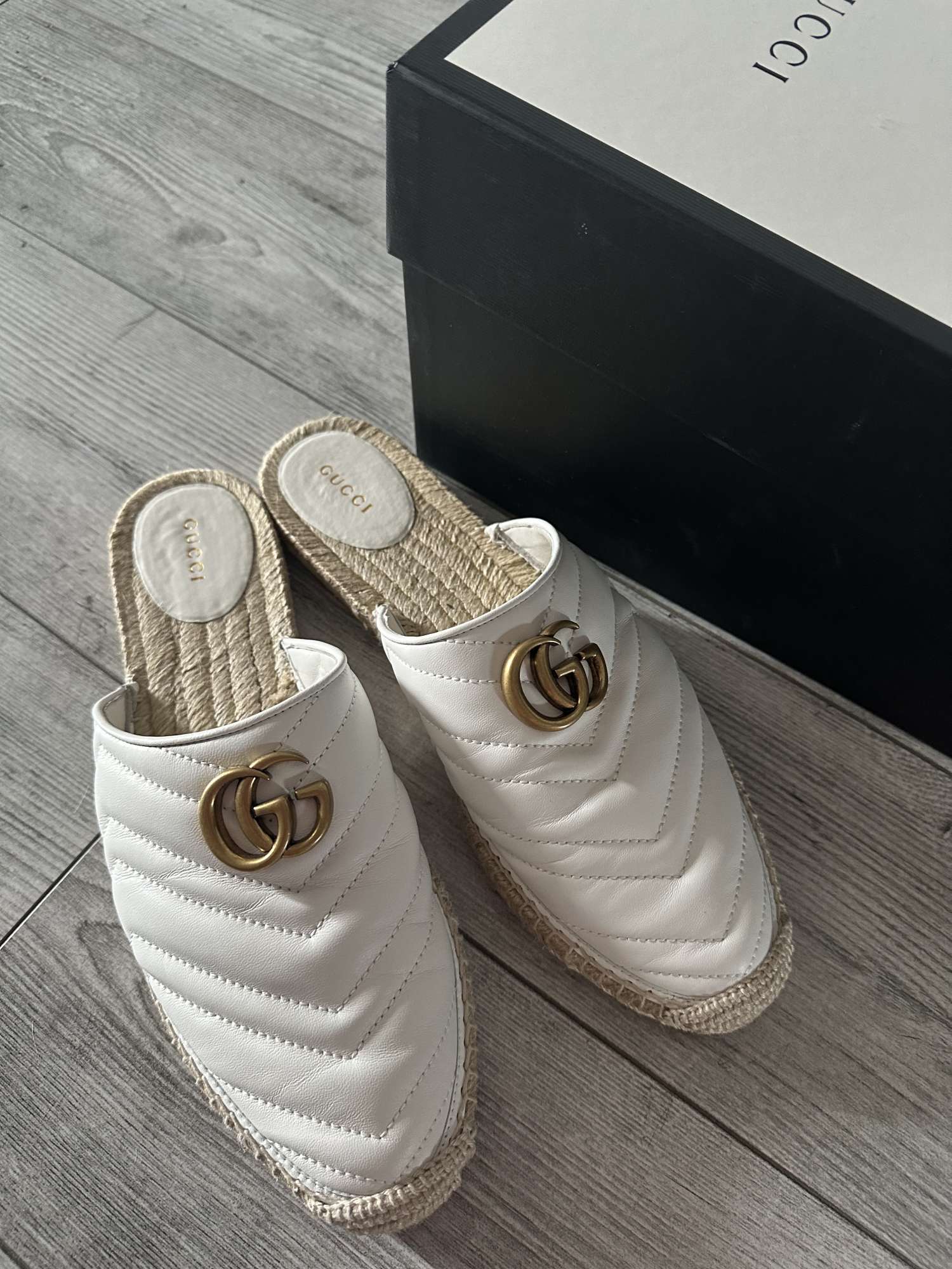 Gucci koženné šľapky - plný špic