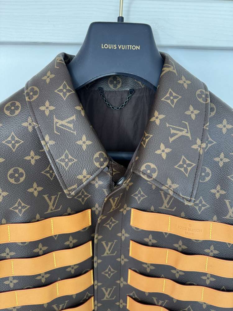 Louis Vuitton Monogram Toile vojenská bunda