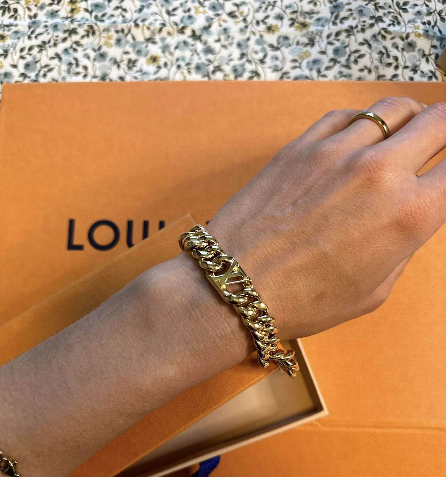 Louis Vuitton náramok