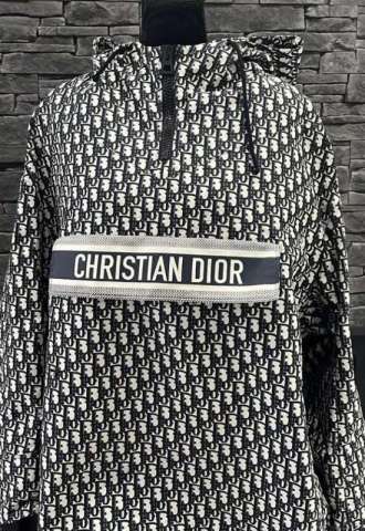 https://vipluxury.sk/Christian Dior anorak