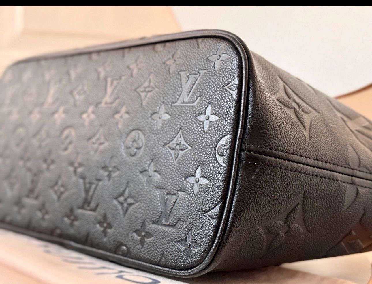 Louis Vuitton Neverfull