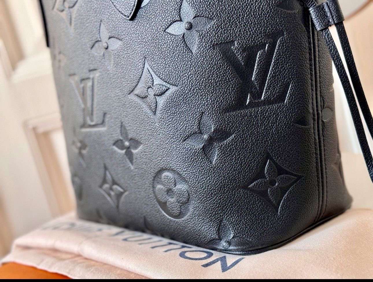 Louis Vuitton Neverfull
