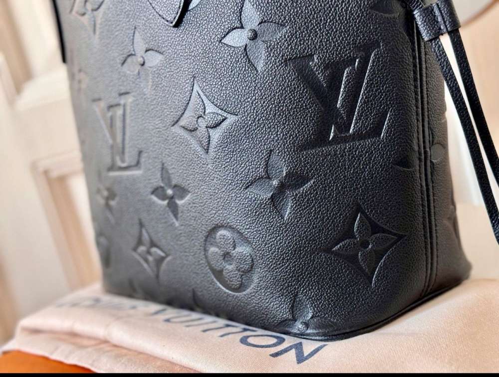 Louis Vuitton Neverfull