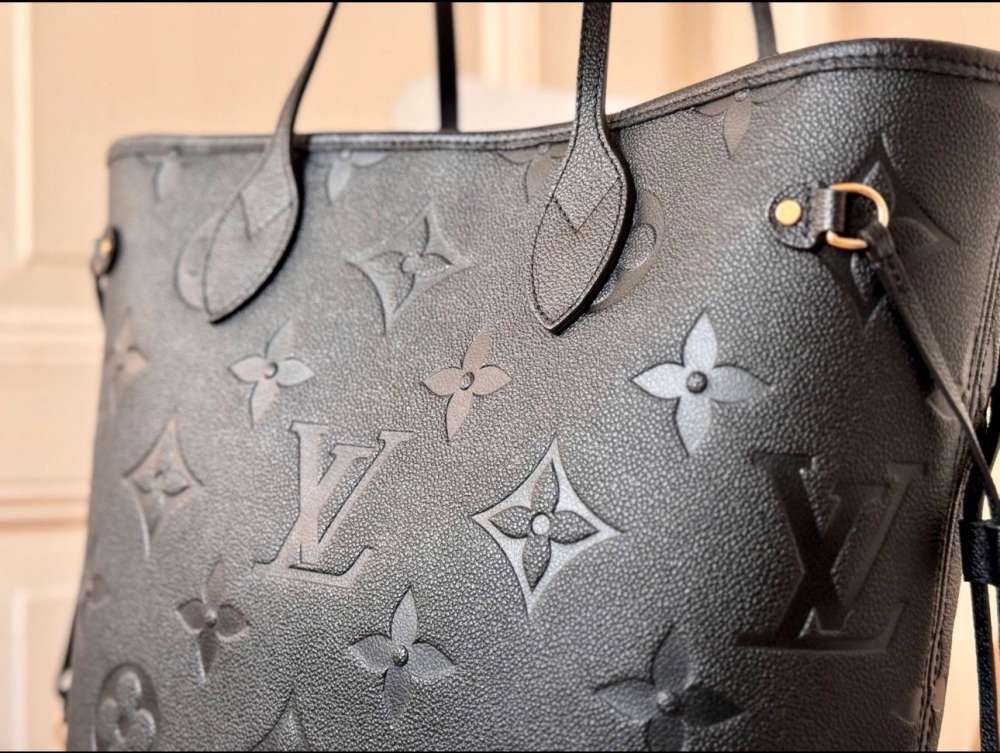 Louis Vuitton Neverfull