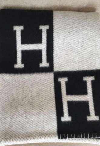 https://vipluxury.sk/Hermes deka