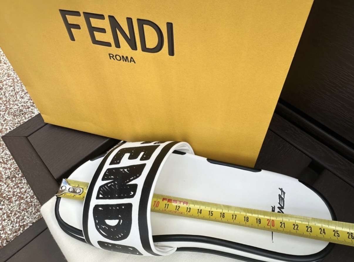 Fendi šlapky