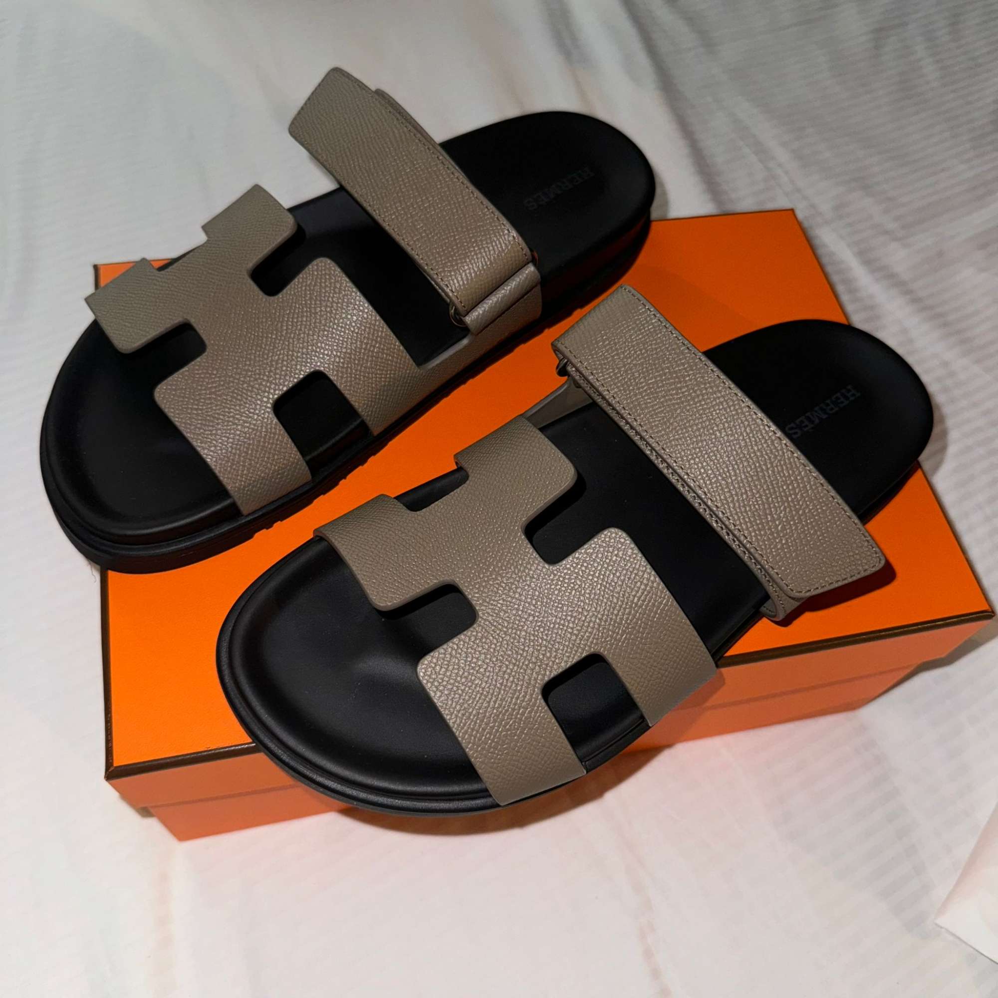 Hermes Chypre slapky