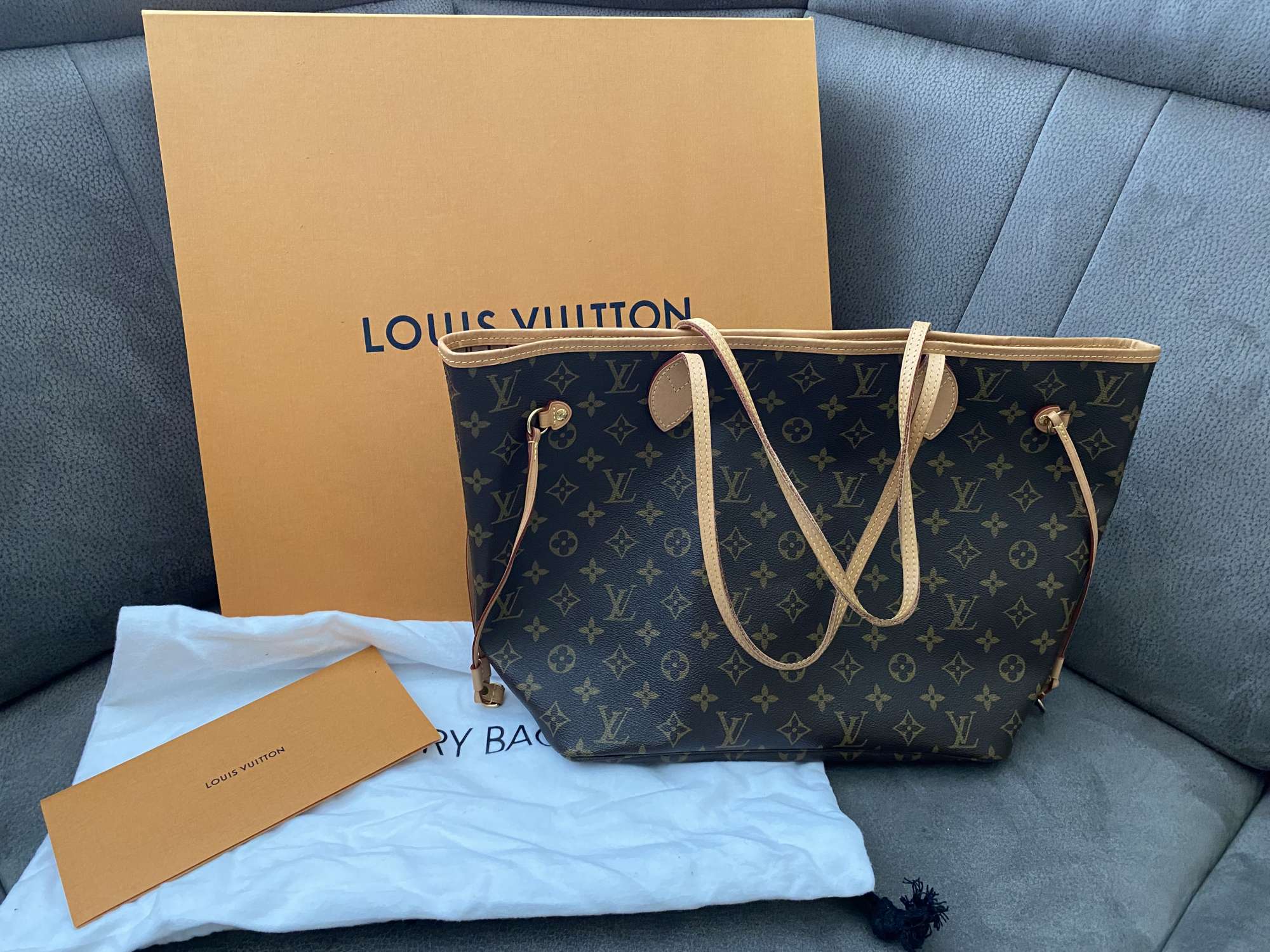Louis Vuitton Neverfull MM Monogram