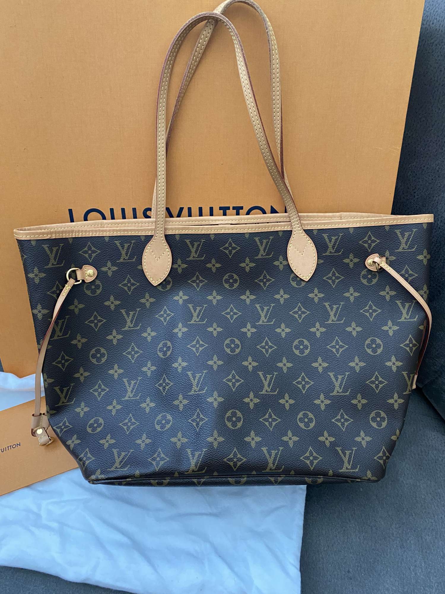 Louis Vuitton Neverfull MM Monogram
