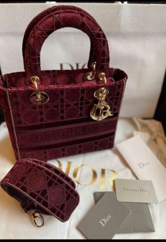 https://vipluxury.sk/Christian Dior Lady Dior kabelka