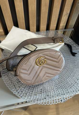 https://vipluxury.sk/Gucci Belt bag  ladvinka