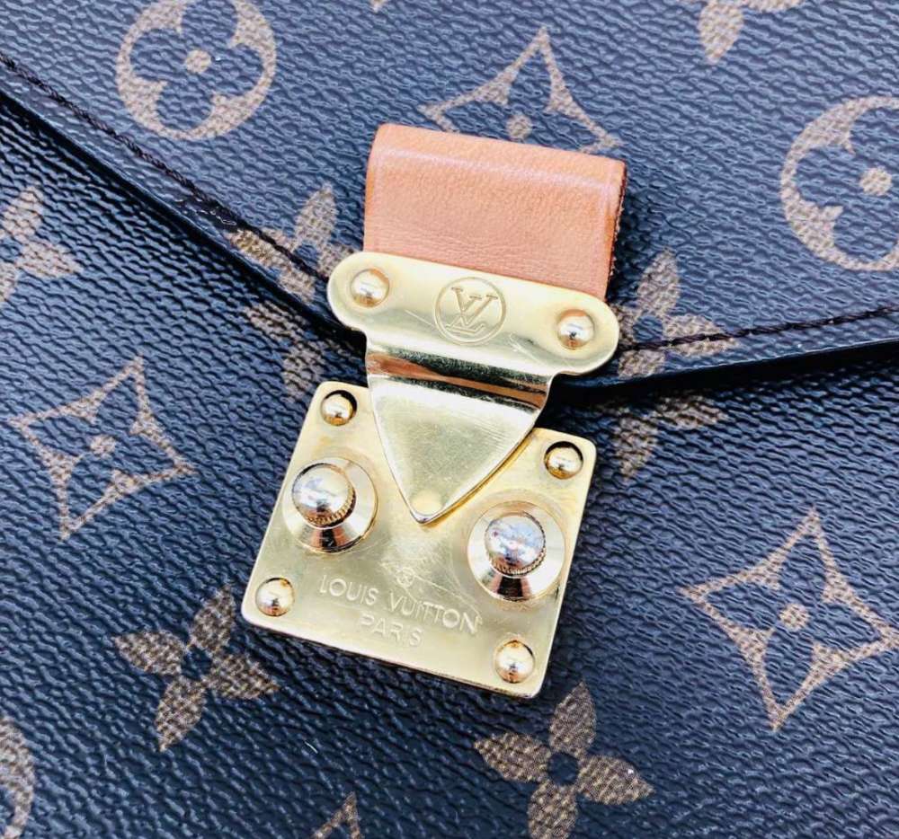 Louis Vuitton Metis Monogram