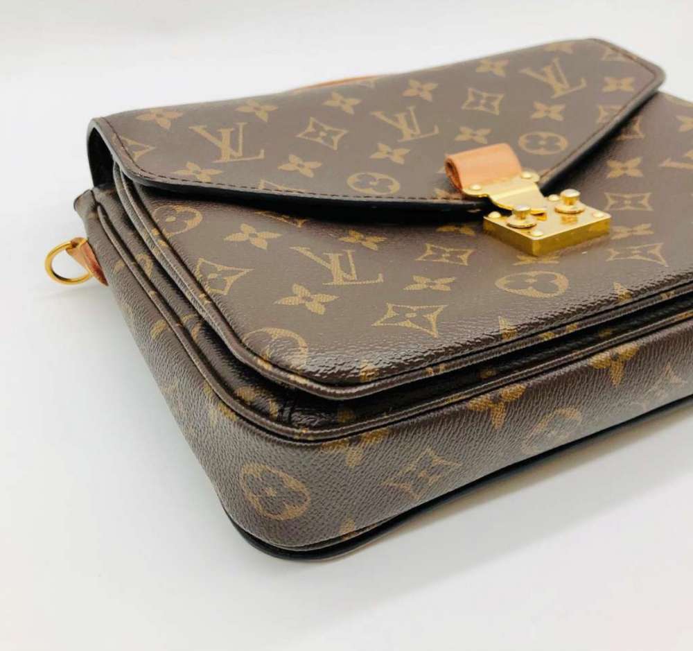 Louis Vuitton Metis Monogram