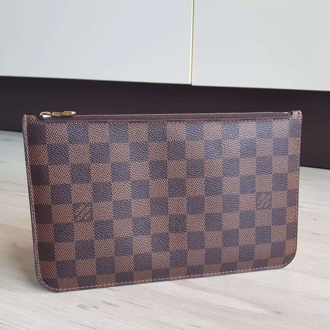 Louis Vuitton pochette