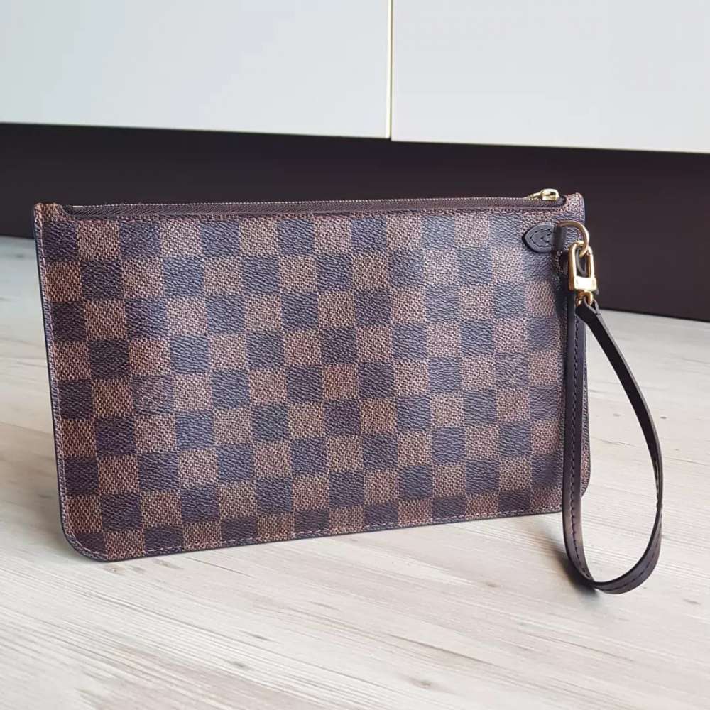 Louis Vuitton pochette