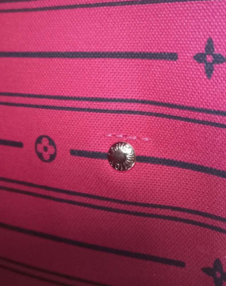 Louis Vuitton Neverfull MM