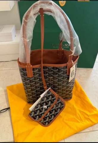 https://vipluxury.sk/Goyard kabelka