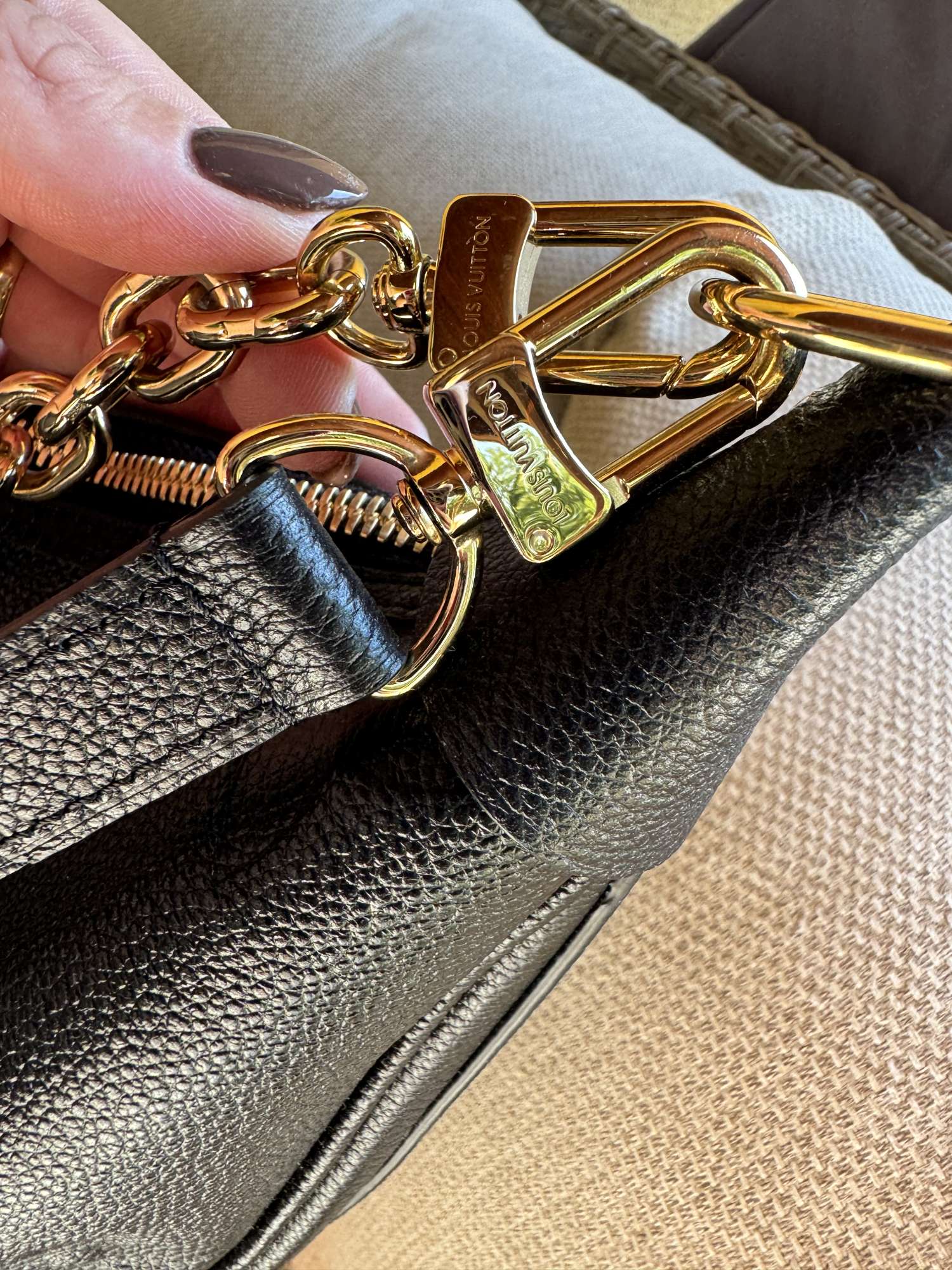 Louis Vuitton LOOP HOBO