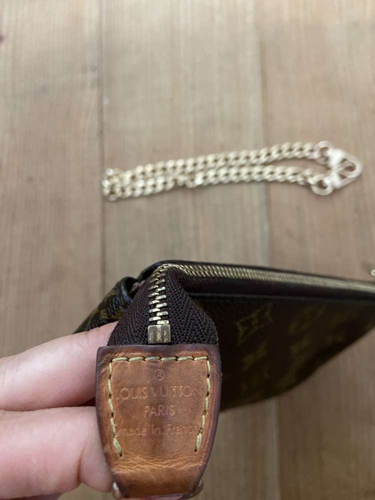 Louis Vuitton pochette