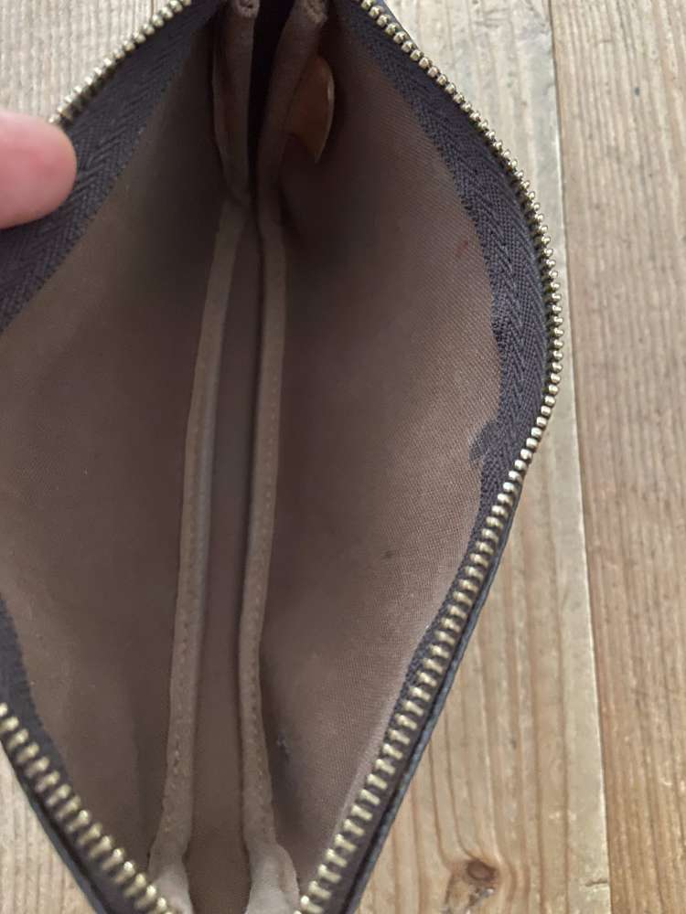 Louis Vuitton pochette