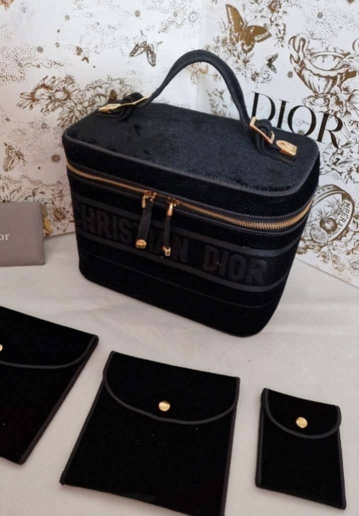 Zamatová cestovná taška Dior