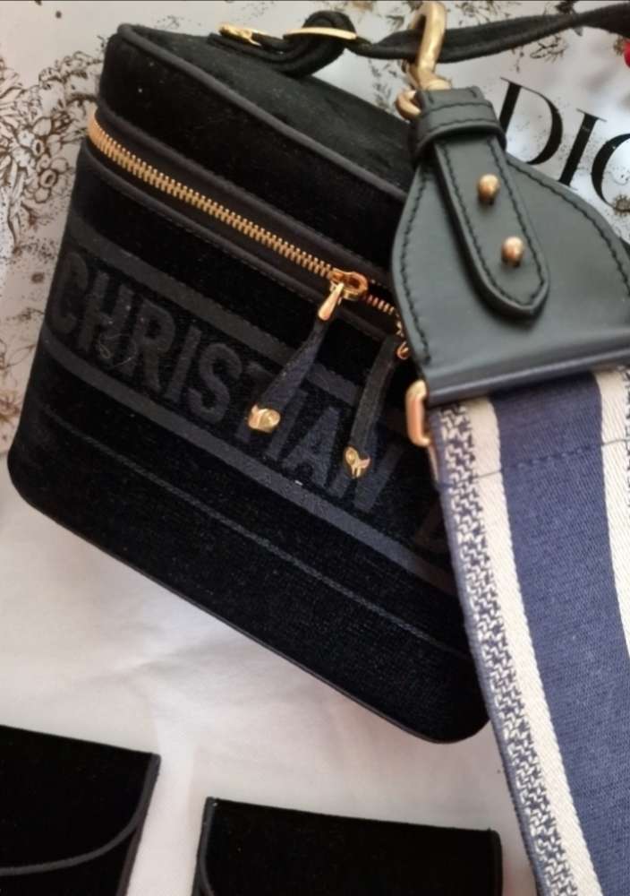 Zamatová cestovná taška Dior