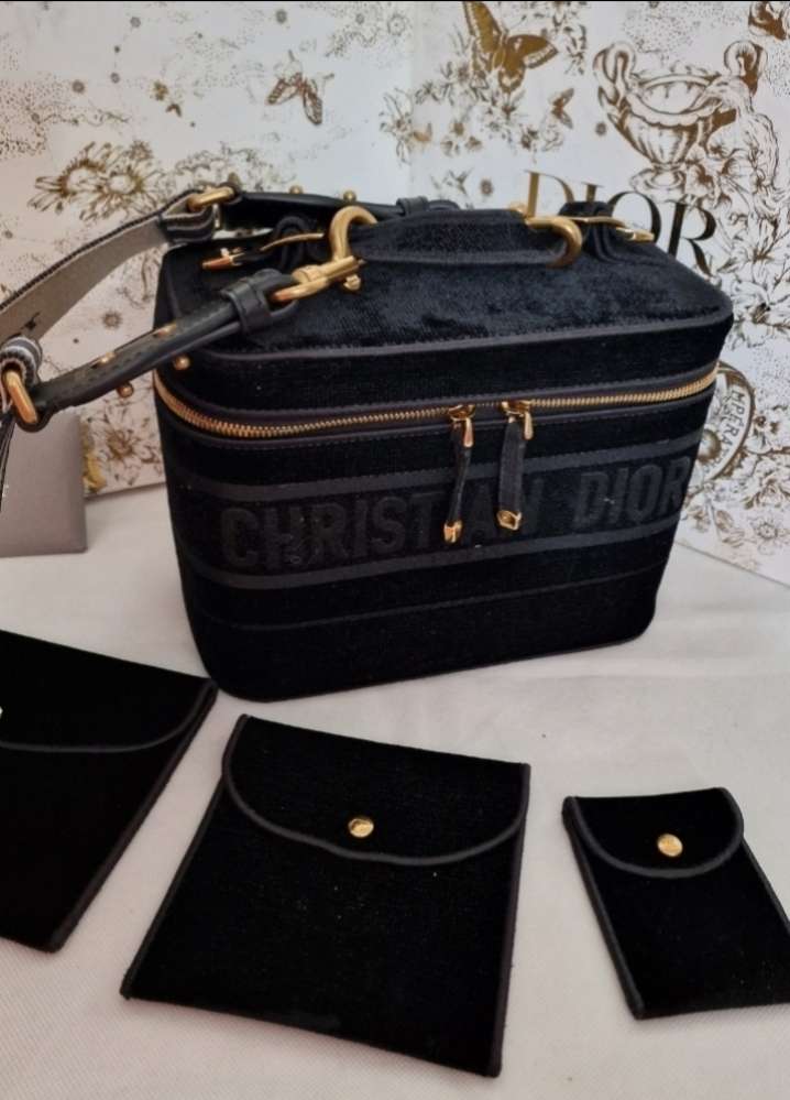 Zamatová cestovná taška Dior