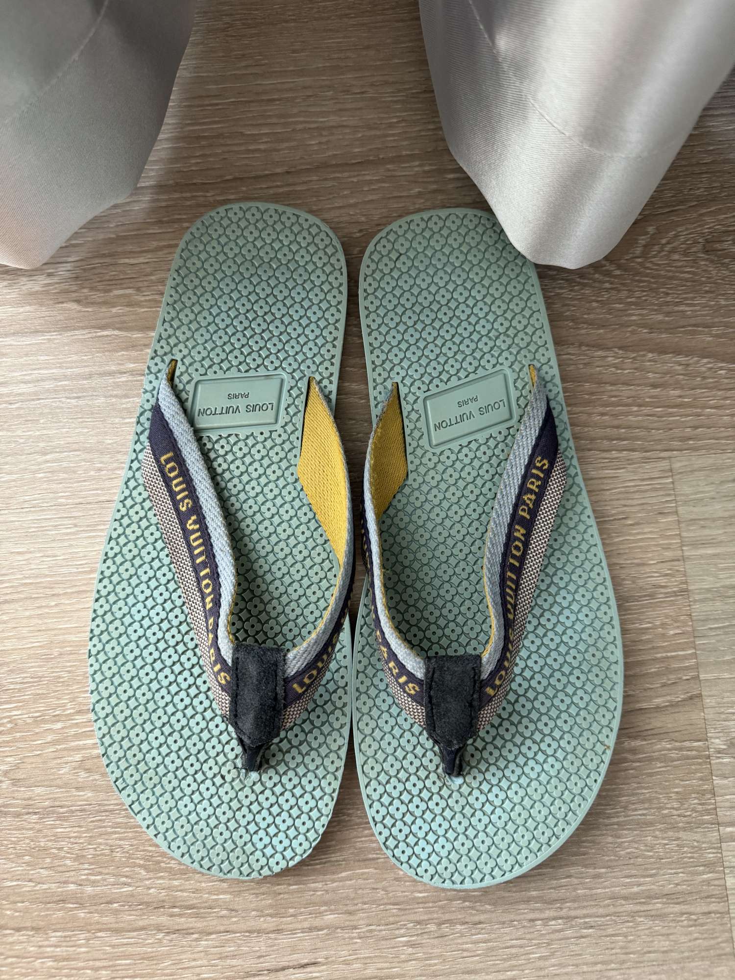 Žabky Louis Vuitton