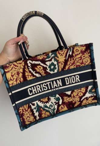 https://vipluxury.sk/Dior tote medium + organizér