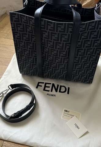 https://vipluxury.sk/Fendi Blue FF jacquard bag