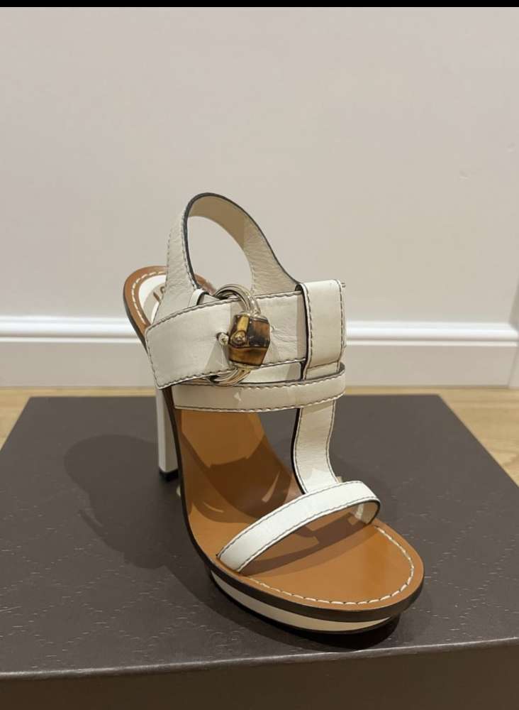 Gucci sandále