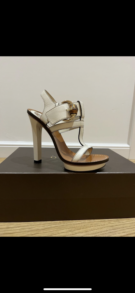 Gucci sandále