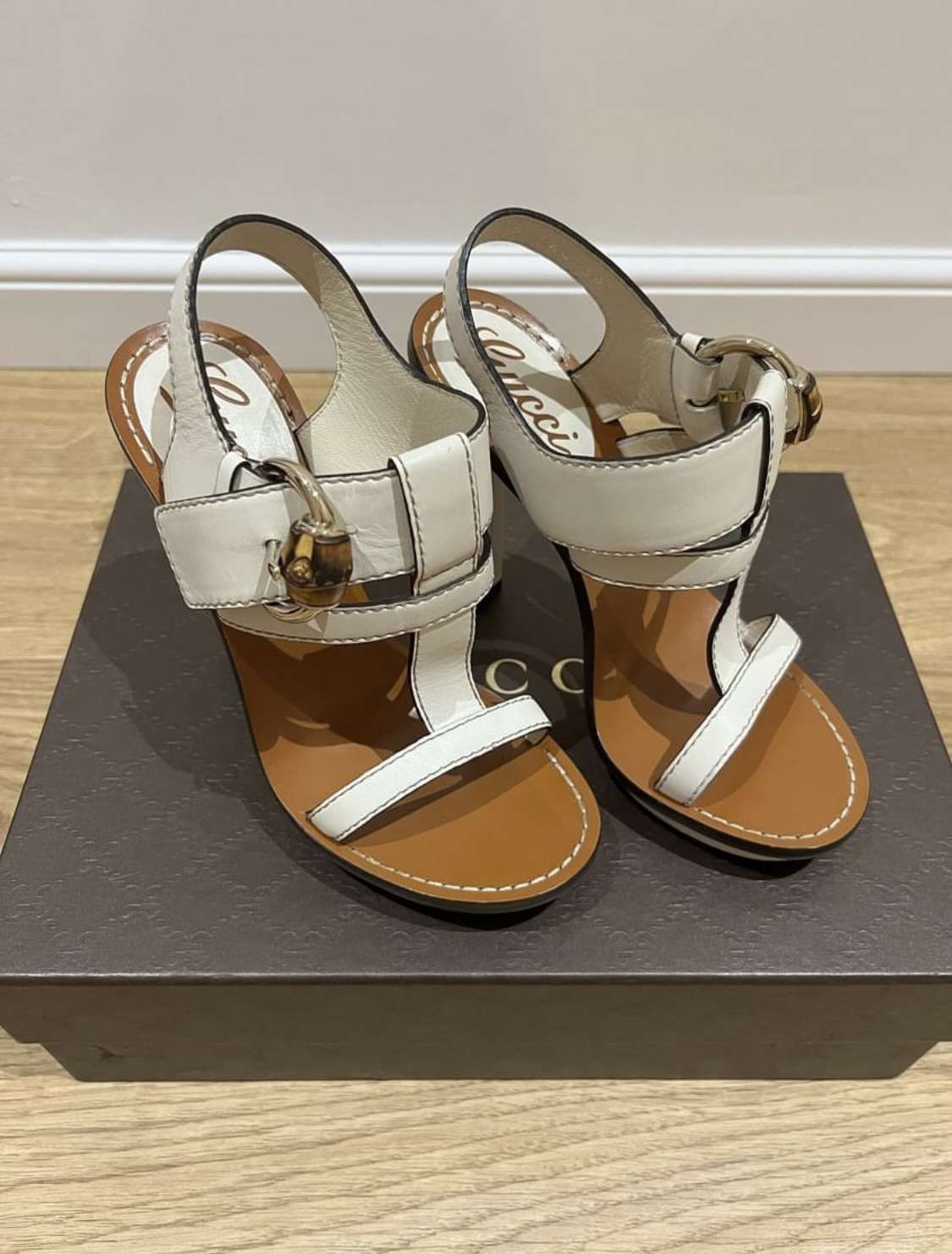 Gucci sandále