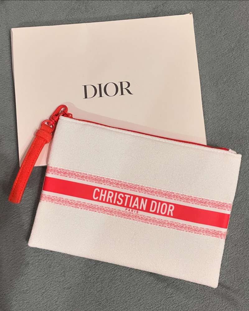 Dior- pouch