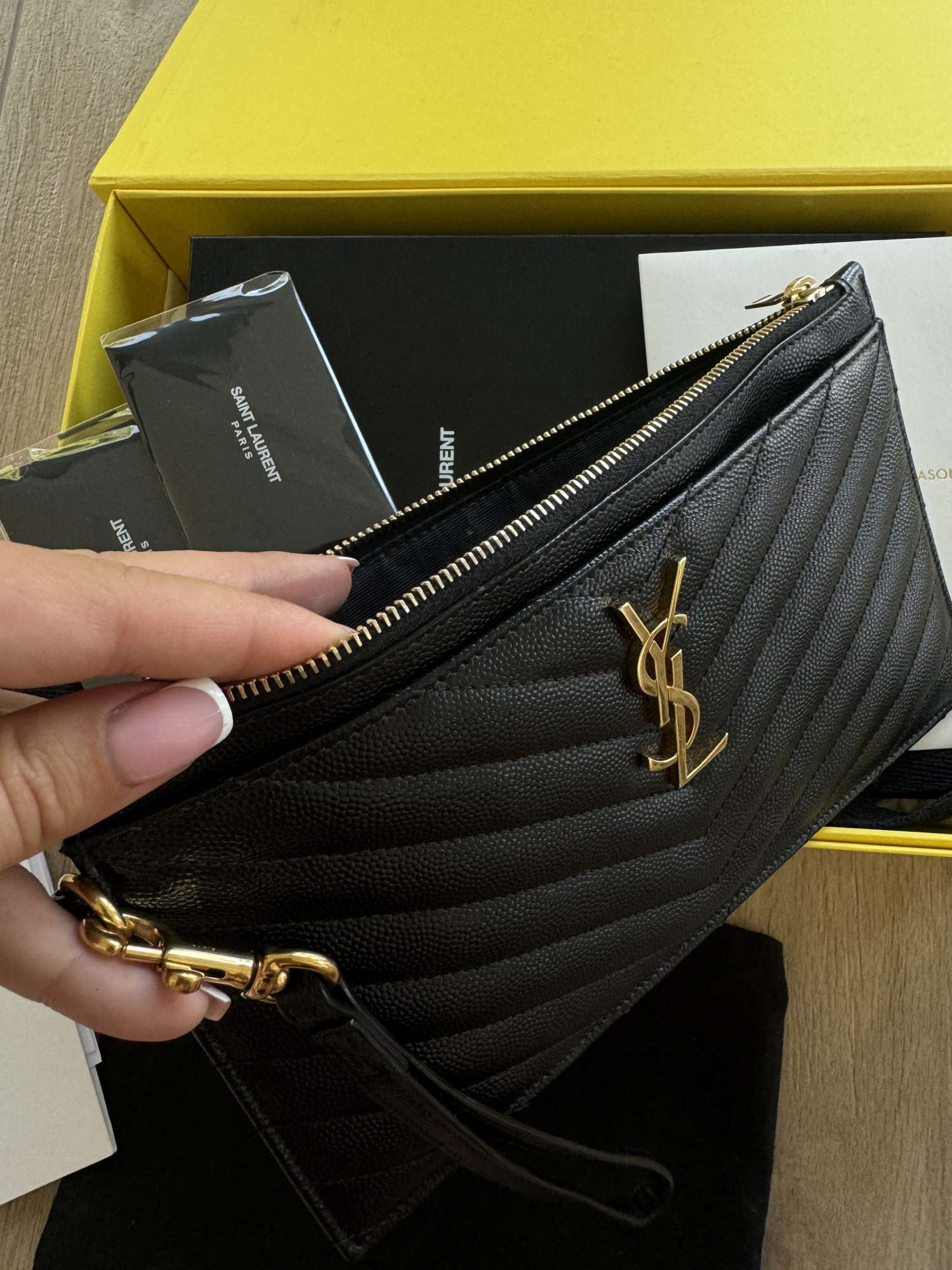 YSL Yves Saint Laurent clutch/kabelka