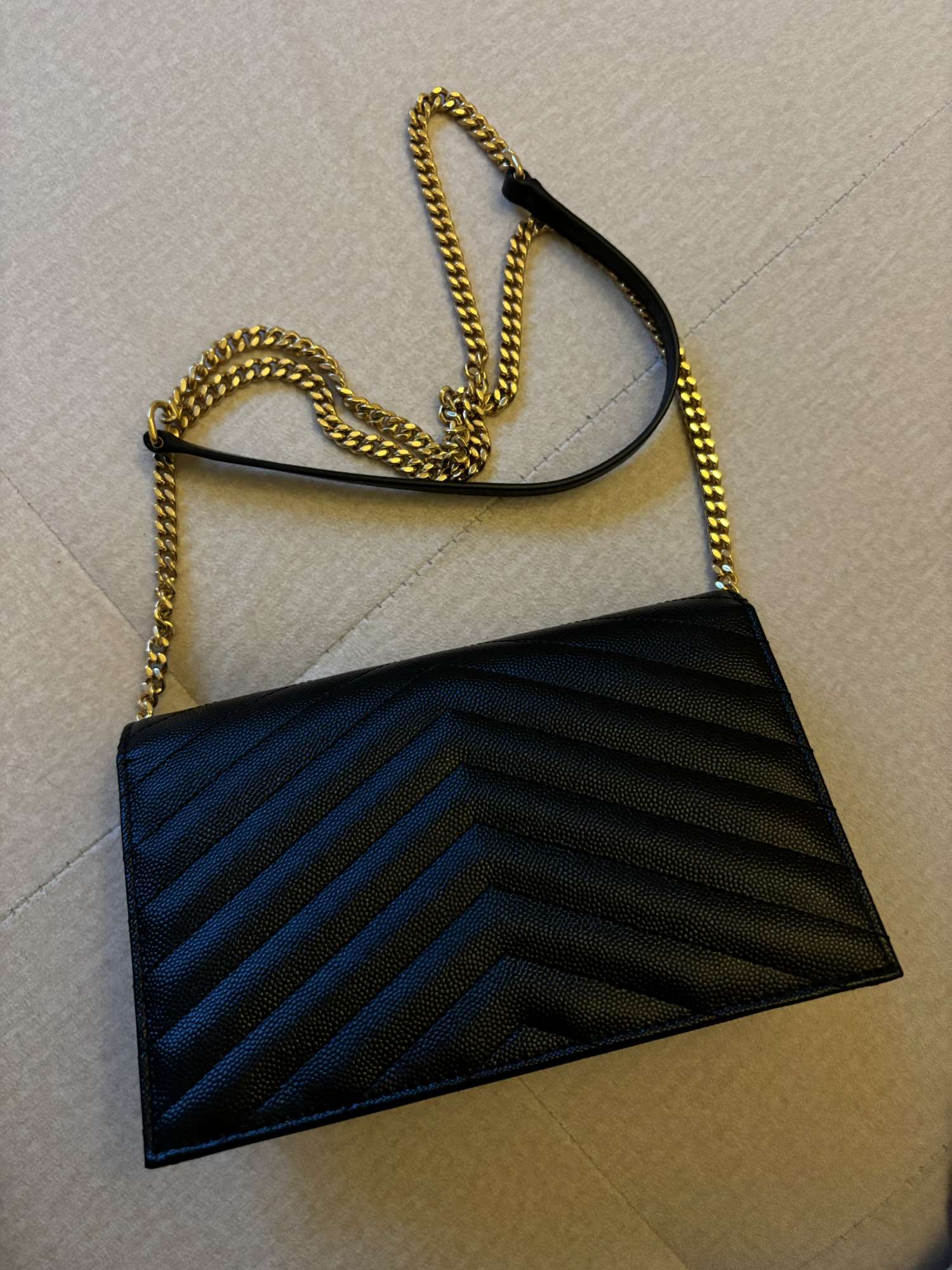 YSL Envelope Chain Wallet