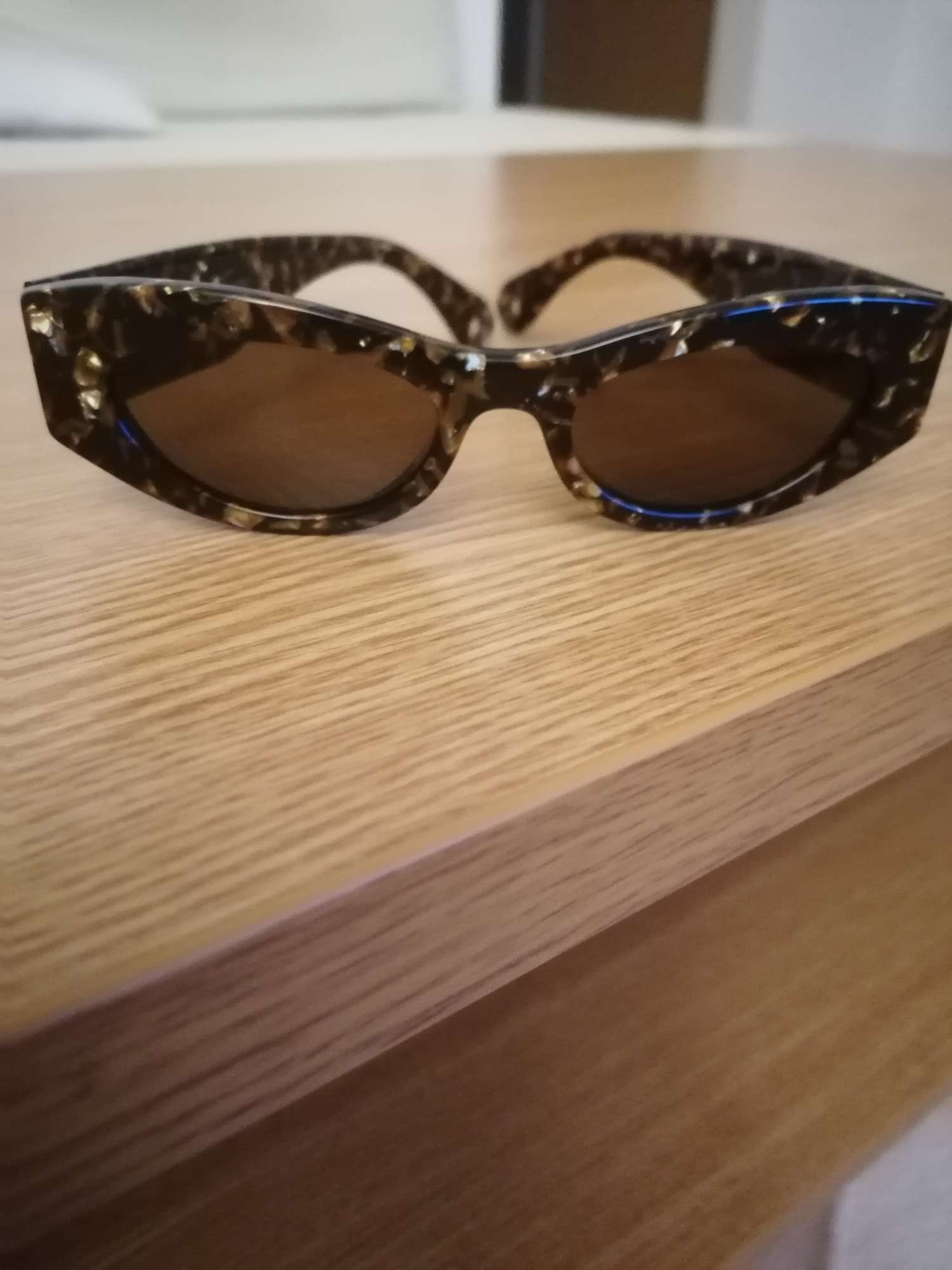 Slnečné okuliare LANVIN