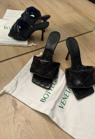 https://vipluxury.sk/Bottega Veneta