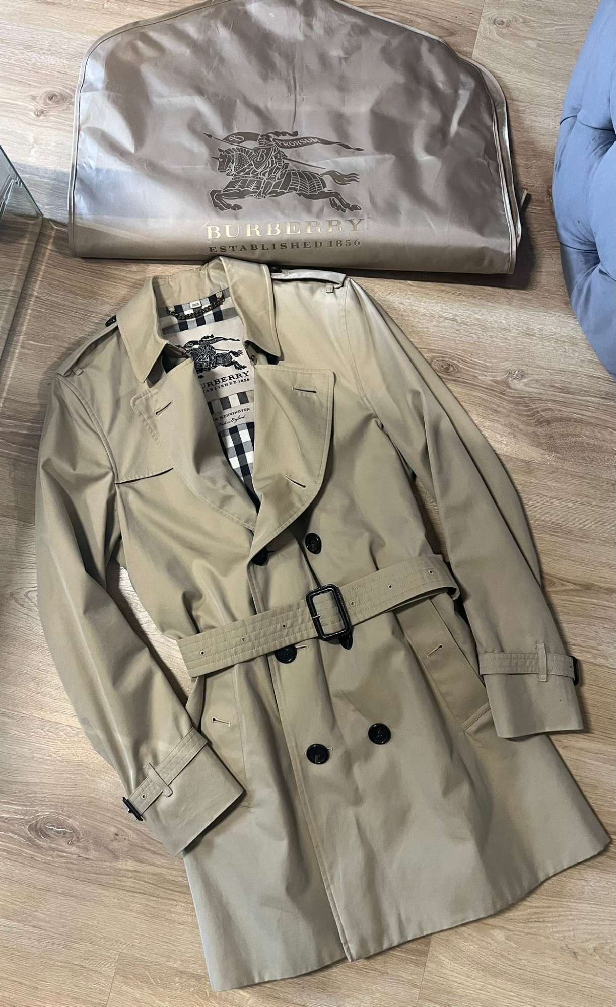 Burberry established 1856 trench coat hotsell