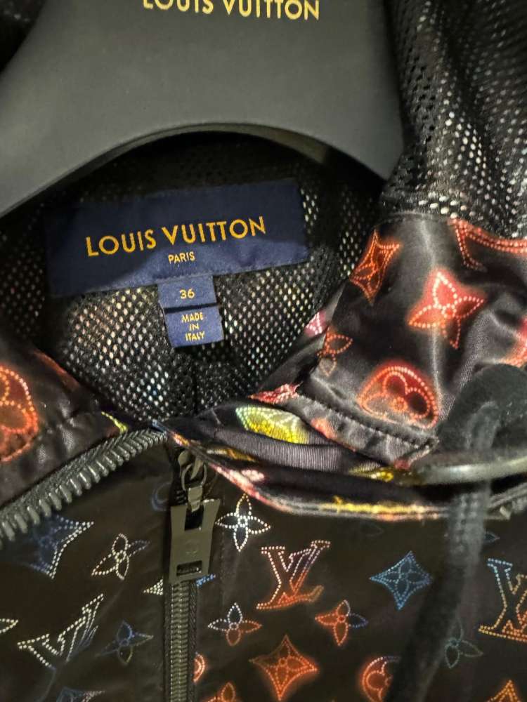 Louis Vuiton bunda