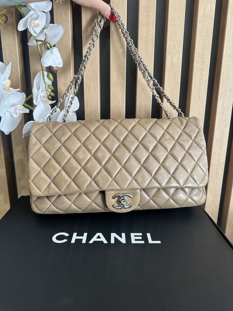 Chanel kabelka jumbo