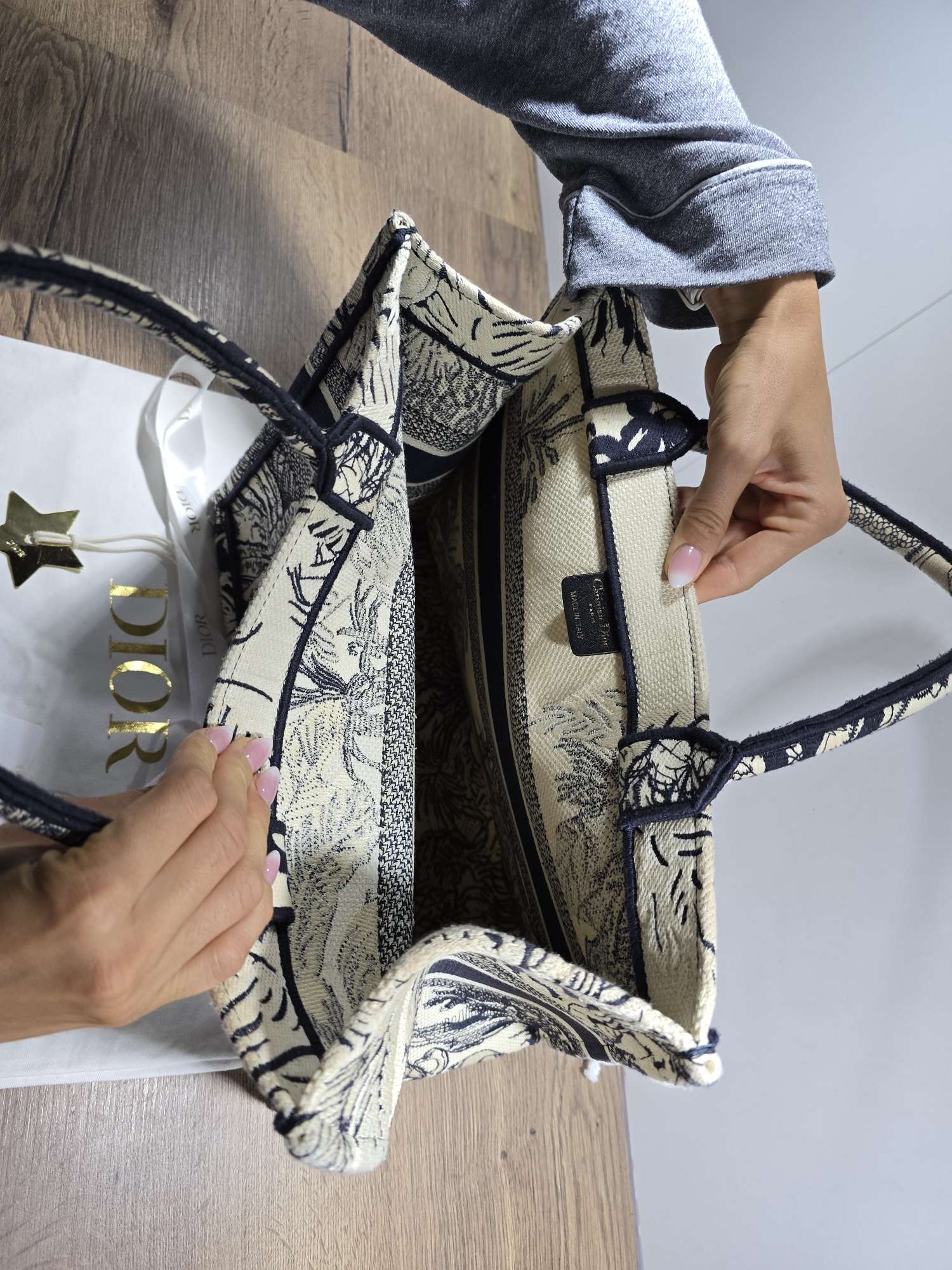 Christian Dior Tote Bag Medium