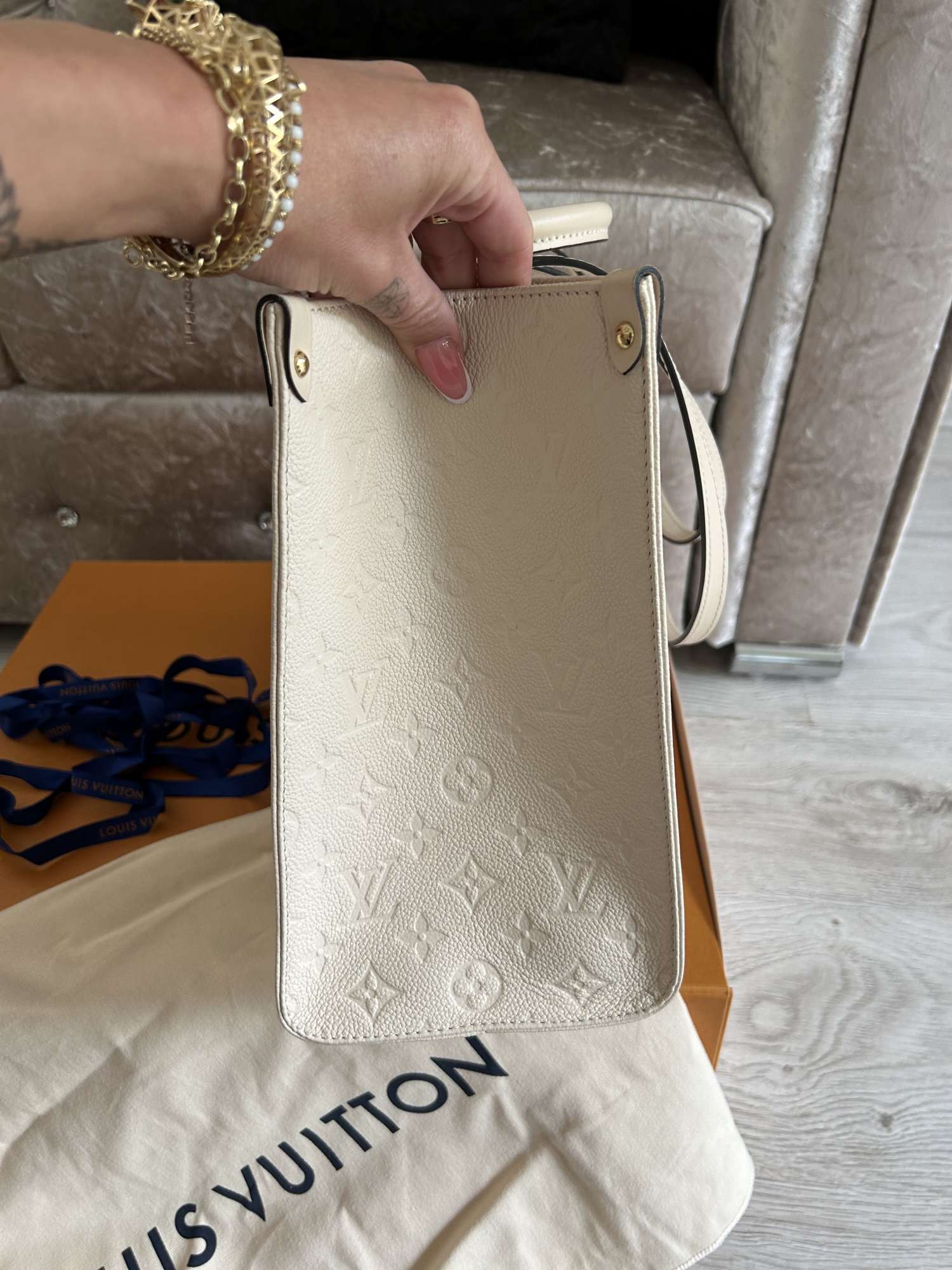Louis Vuitton ONTHEGO kabelka
