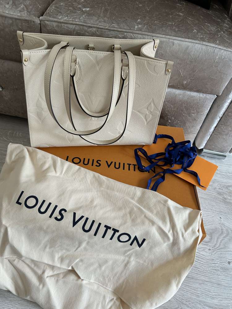 Louis Vuitton ONTHEGO kabelka