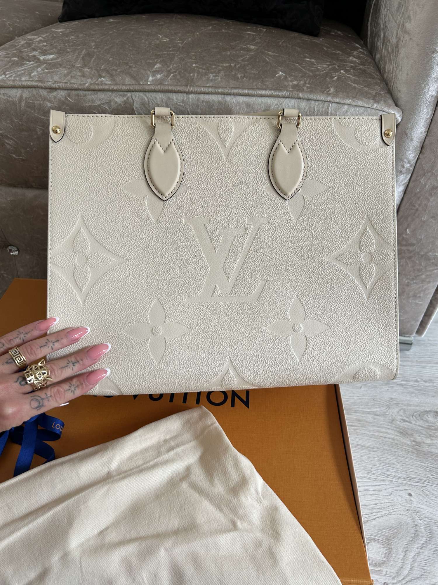 Louis Vuitton ONTHEGO kabelka