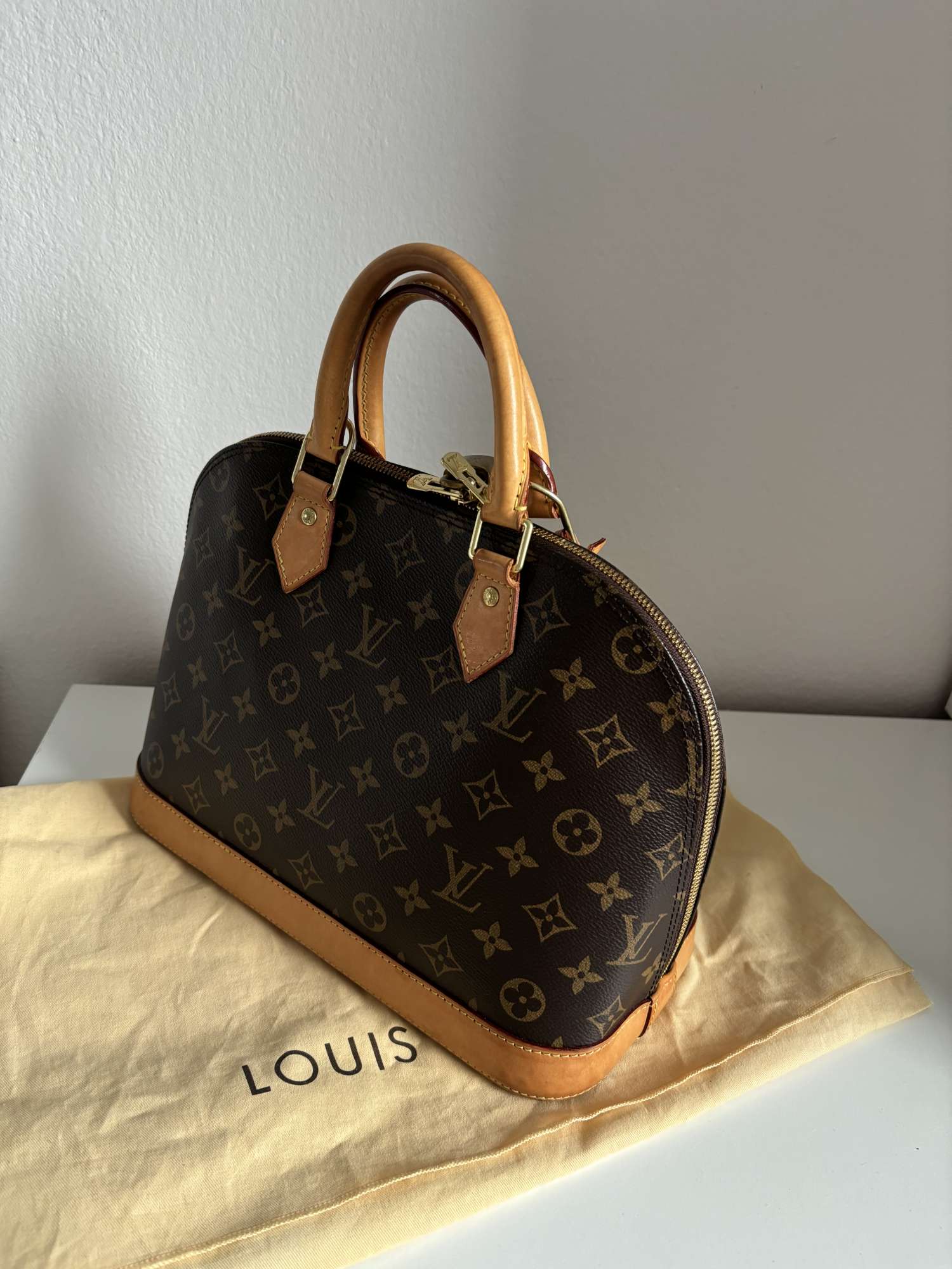 Alma Louis Vuitton